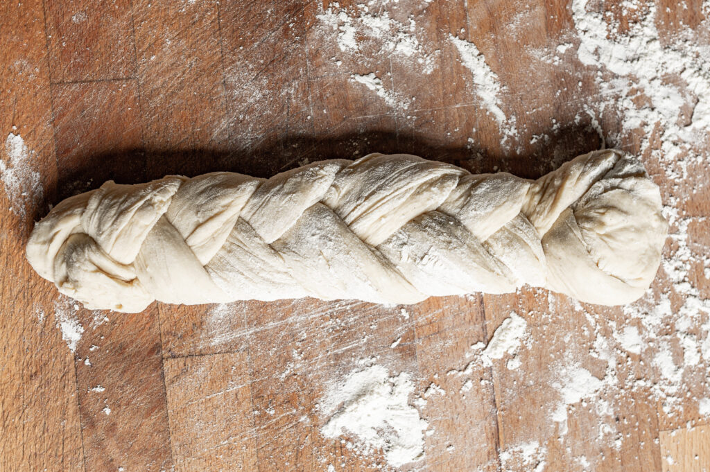 HEFEZOPF fertiger Zopf zum Backen
