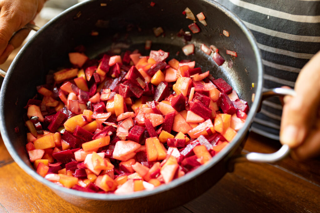 Rote Bete mit Apfel u Zwiebel